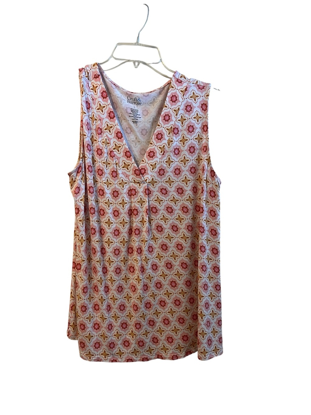 Croft & Barrow women’s size large sleeveless top